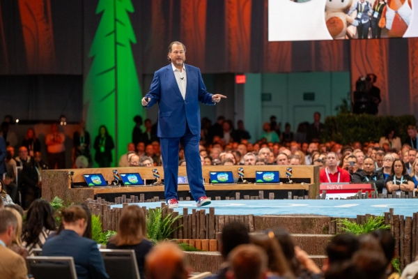 사진=‘드림포스(Dreamforce) 2023’ 현장 세일즈포스(Salesforce)의 마크 베니오프(Marc Benioff, CEO), CRM 홈페이지