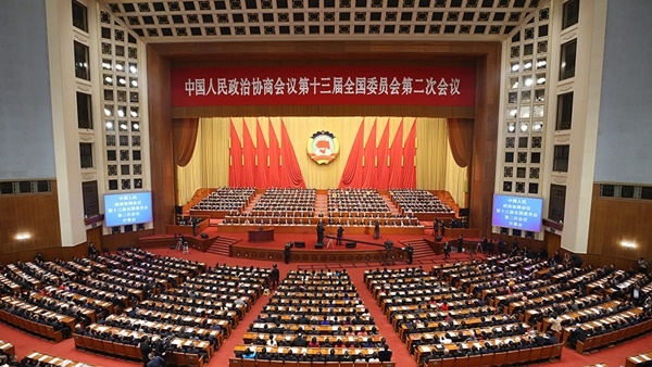 중국 최대의 정치 축제인 중국 양회(两会)가 5일 제13회 전국인민대표대회(전인대) 2차 회의를 시작으로 본격적인 일정을 시작했다. 사진= 상하이저널
